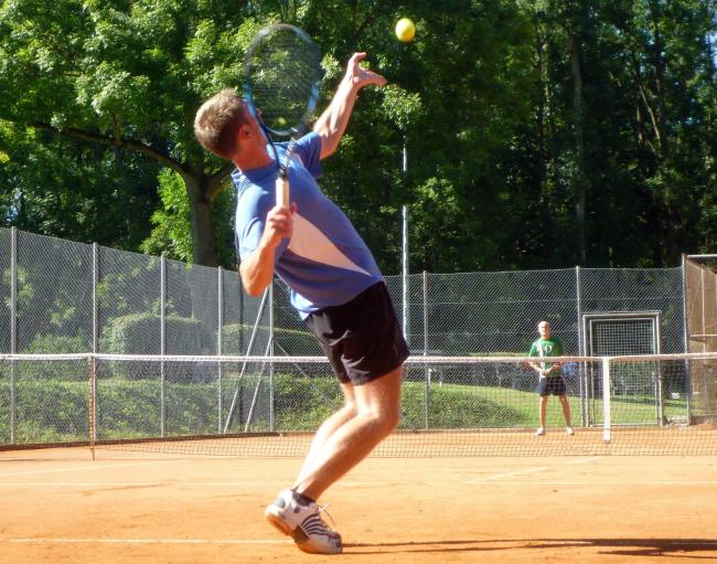 Tennis spielen im Urlaub