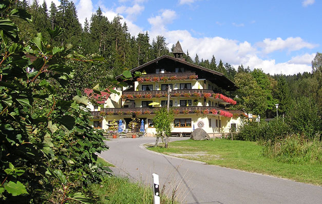 Wanderhotel Gasthof Mühle in Zimmerau bei Rinchnach – idyllisch am Waldrand gelegen